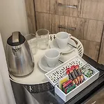 E Caffe Deluxe 4* נאפולי