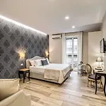 E Caffe Deluxe ベッド・アンド・ブレックファスト 4*