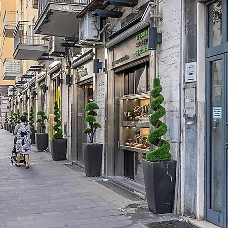 فندق مبيت وإفطار E Caffe Deluxe