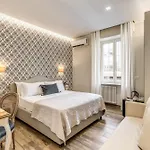 E Caffe Deluxe Bed & Breakfast Naples