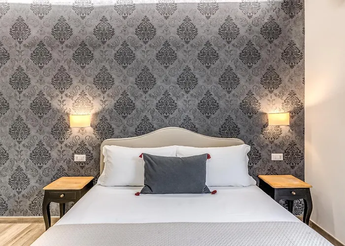 E Caffe Deluxe 4* Naples