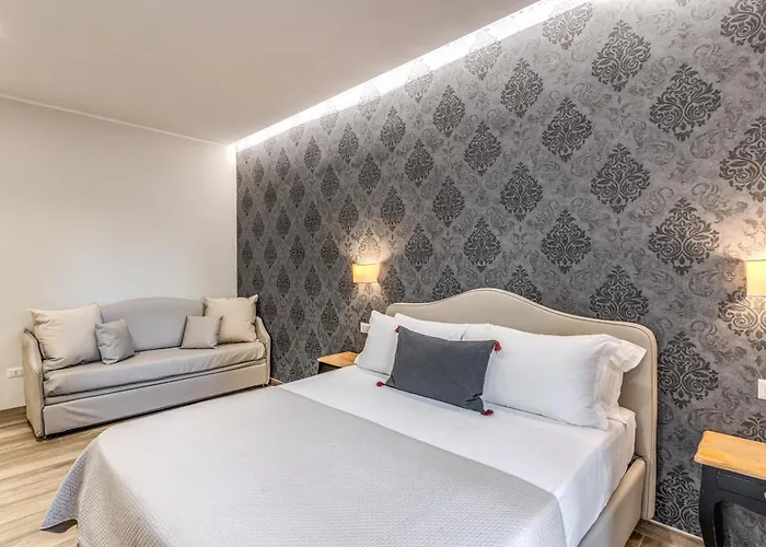 Bed & Breakfast E Caffe Deluxe 4*