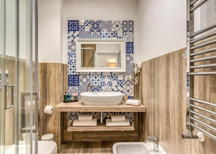 E Caffe Deluxe Bed & Breakfast