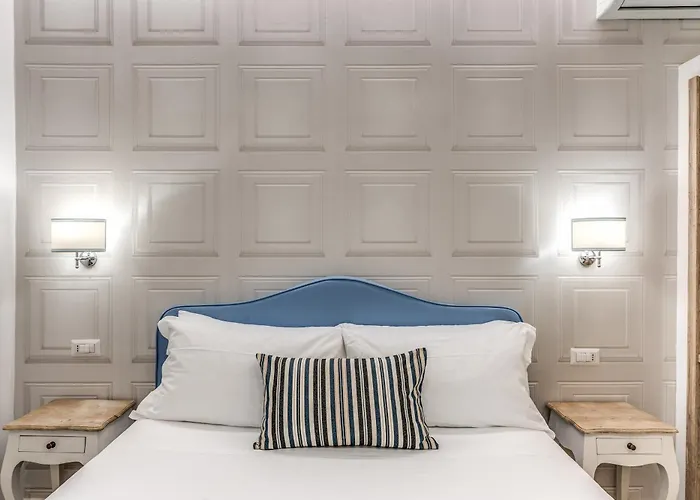 E Caffe Deluxe Bed & Breakfast Naples