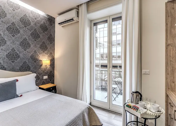 E Caffe Deluxe Bed & Breakfast Naples