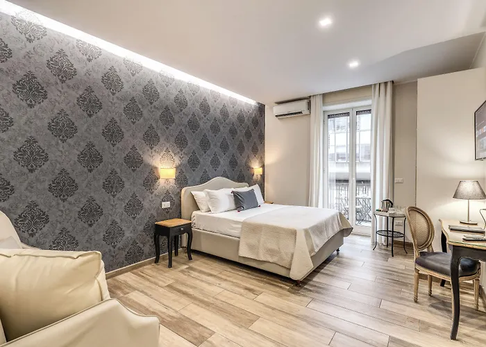 E Caffe Deluxe Bed & Breakfast Naples