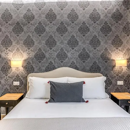 E Caffé Deluxe 4* Napoli