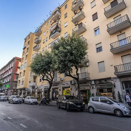 E Caffé Deluxe 4* Nápoles